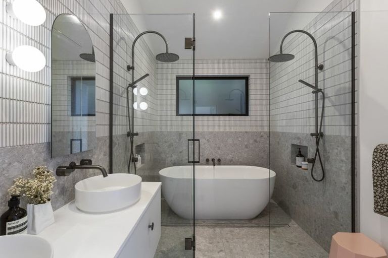 Photo of property in 59 Cliffs Road, Saint Clair, Dunedin, 9012