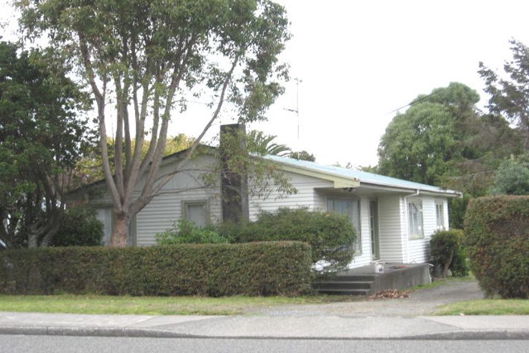 Photo of property in 64 Raumati Road, Raumati Beach, Paraparaumu, 5032