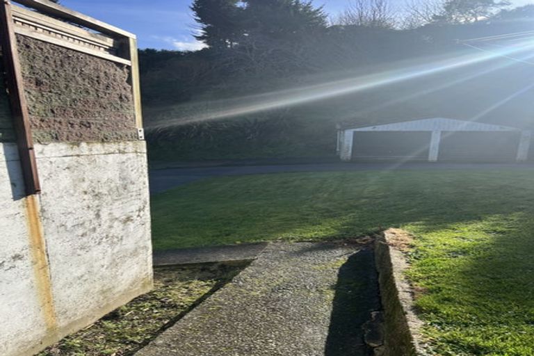 Photo of property in 27 Fea Street, Dalmore, Dunedin, 9010