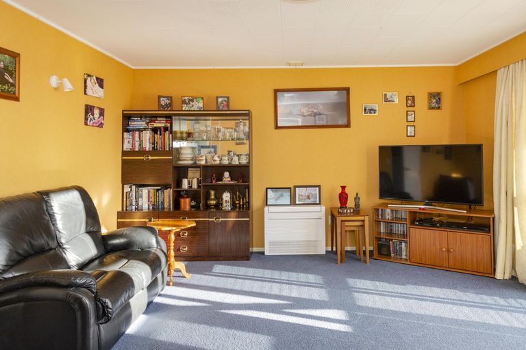 Photo of property in 15 Arthur Street, Holmes Hill, Oamaru, 9401