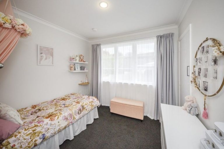Photo of property in 8 Leigh Place, Awapuni, Palmerston North, 4412
