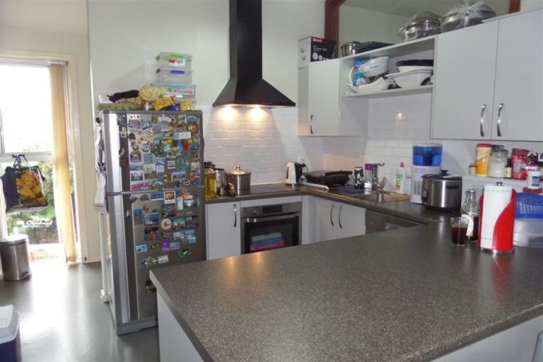 Photo of property in 4 Dunluce Place, Hornby, Christchurch, 8042