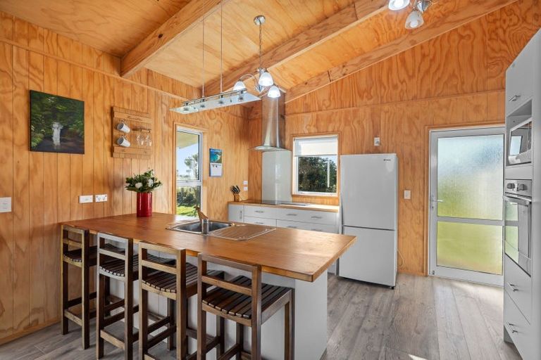 Photo of property in 103 Lake Ferry Road, Lake Ferry, Featherston, 5772