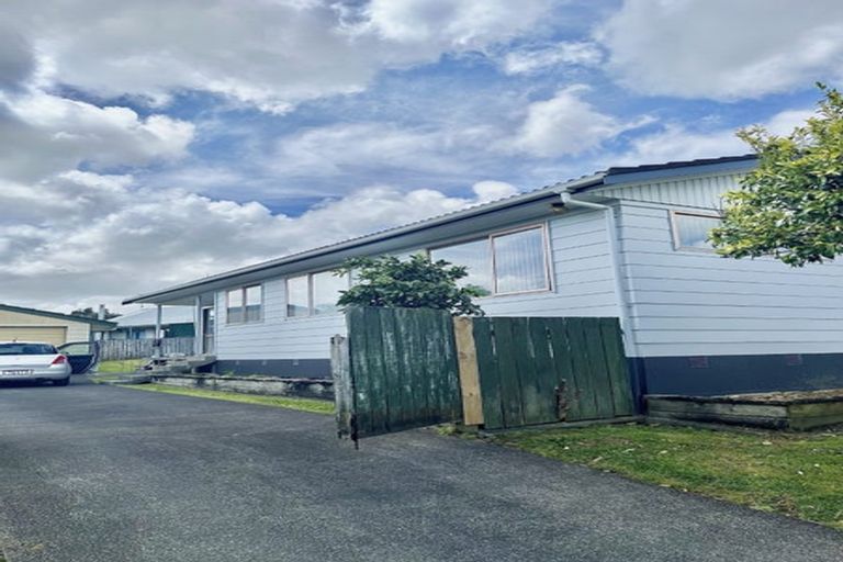 Photo of property in 5 Urlich Drive, Ranui, Auckland, 0612