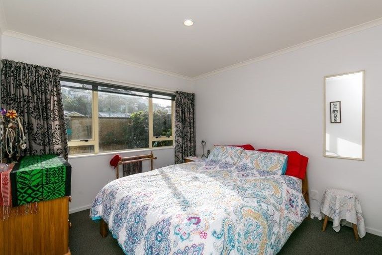 Photo of property in Miramar Villas, 12/6 Brussels Street, Miramar, Wellington, 6022