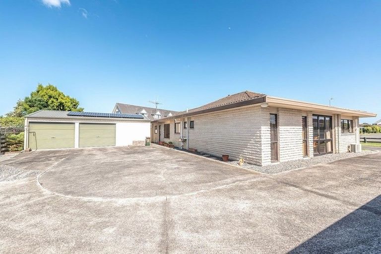 Photo of property in 11 Warwick Place, Springvale, Whanganui, 4501