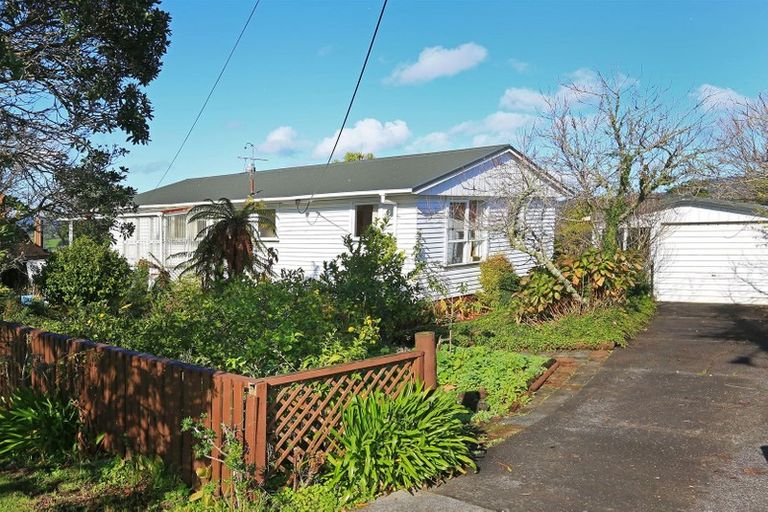 Photo of property in 274 Sturges Road, Henderson, Auckland, 0612