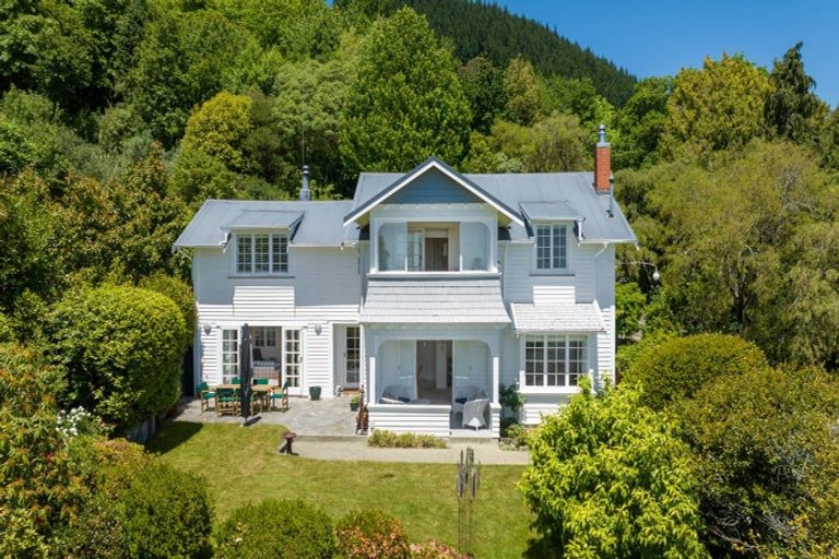 Photo of property in 20 Endeavour Street, Nelson South, Nelson, 7010