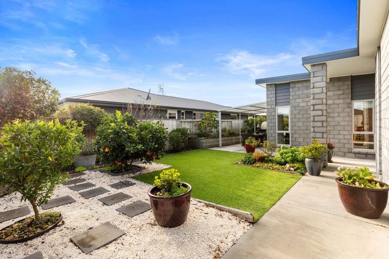 Photo of property in 19 Piata Street, Papamoa Beach, Papamoa, 3118