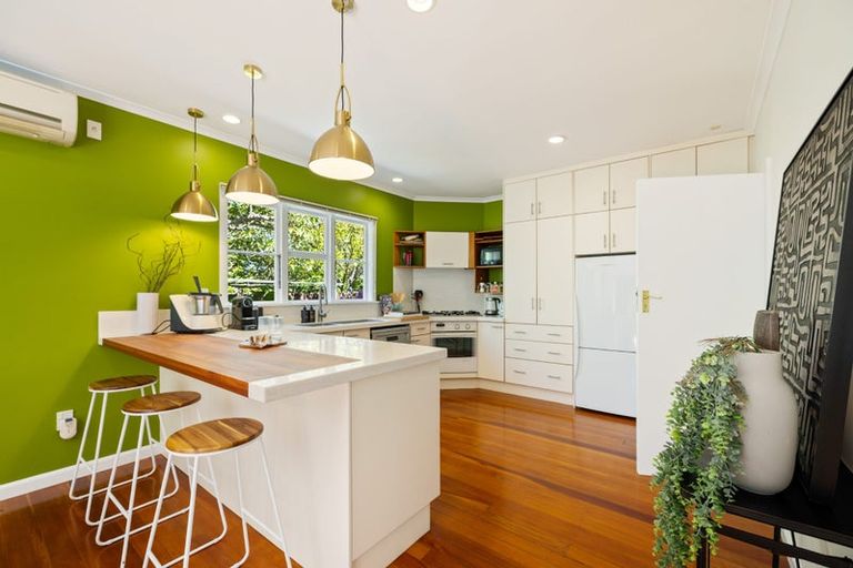 Photo of property in 100 Brookside Terrace, Bryndwr, Christchurch, 8053