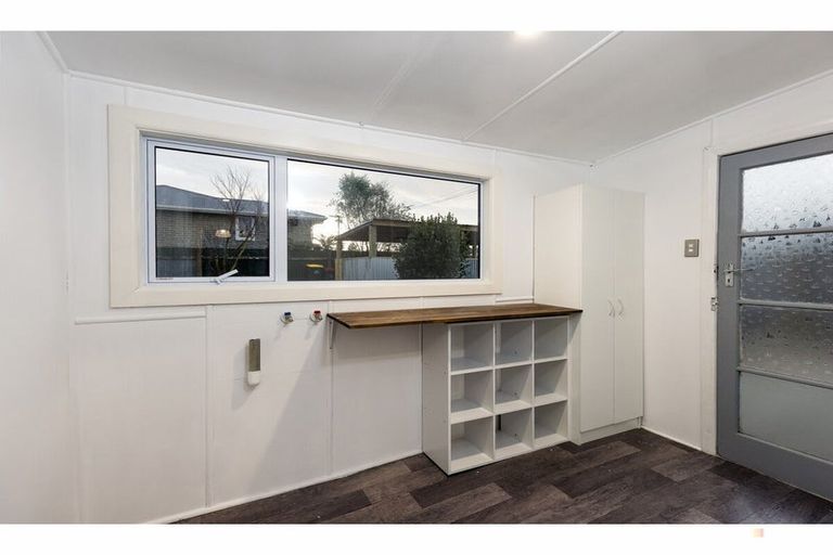 Photo of property in 12 Rhodes Street, Waimate, 7924