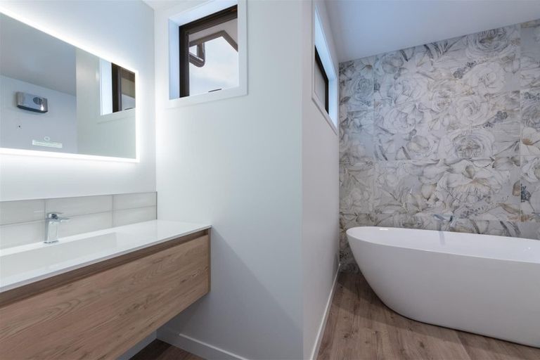 Photo of property in 2 Greenway Crescent, Hope, Richmond, 7020