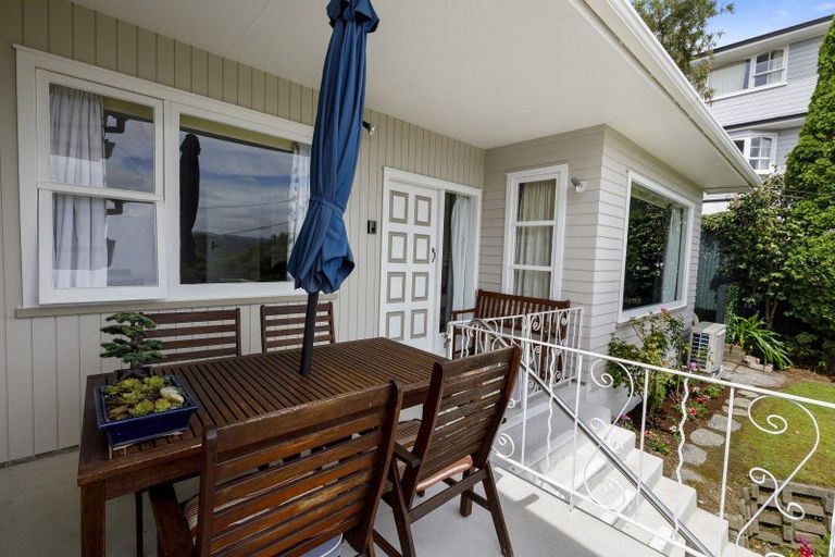 Photo of property in 27 Lord Street, Stokes Valley, Lower Hutt, 5019