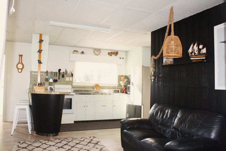 Photo of property in 224 Tui Road, Whangamata, 3620