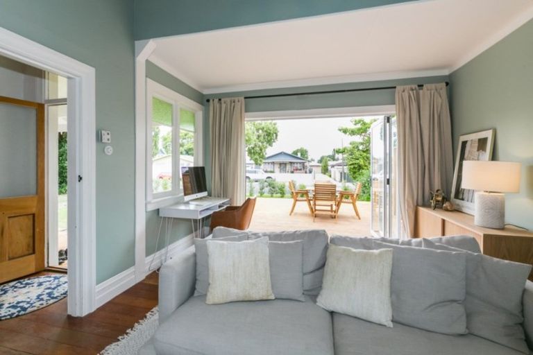 Photo of property in 409 Alexandra Street, Hastings, 4122