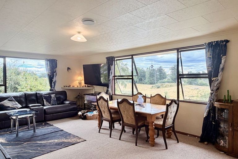 Photo of property in 42 Jessop Street, South Hill, Oamaru, 9400