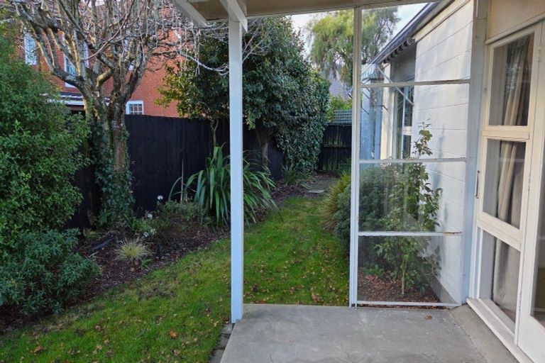 Photo of property in 1/18 Maidstone Road, Ilam, Christchurch, 8041
