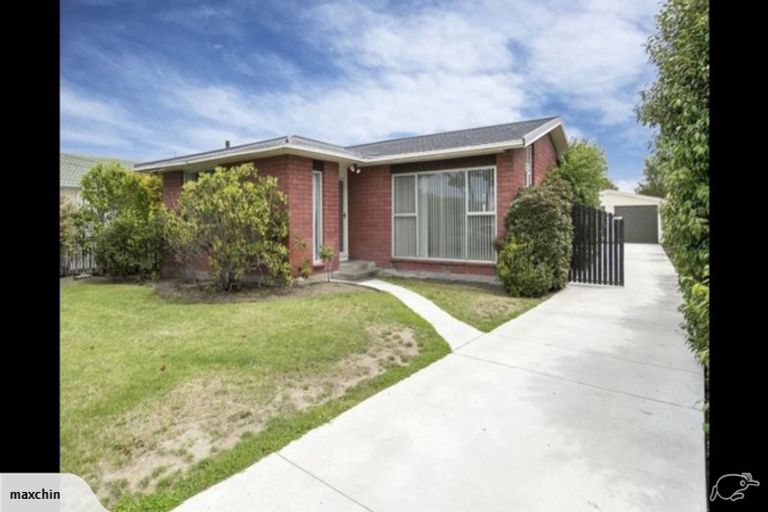 Photo of property in 66 Inwoods Road, Parklands, Christchurch, 8083