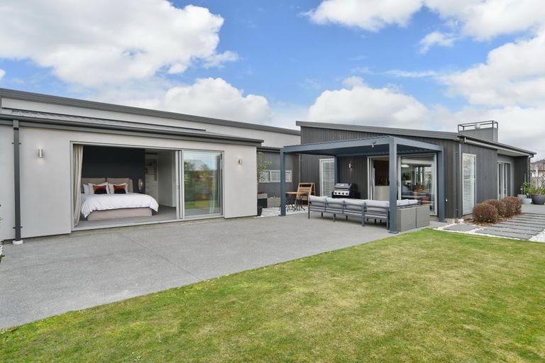 Photo of property in 1 Blue Jacket Drive, Halswell, Christchurch, 8025