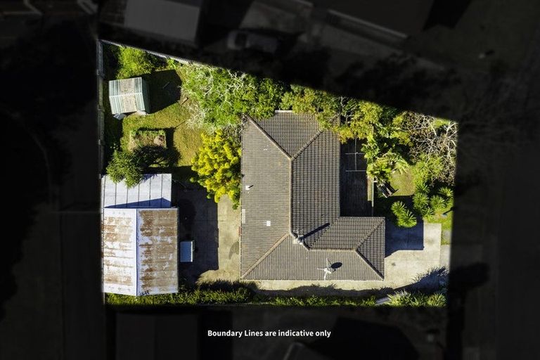 Photo of property in 4 Spode Place, Henderson, Auckland, 0612