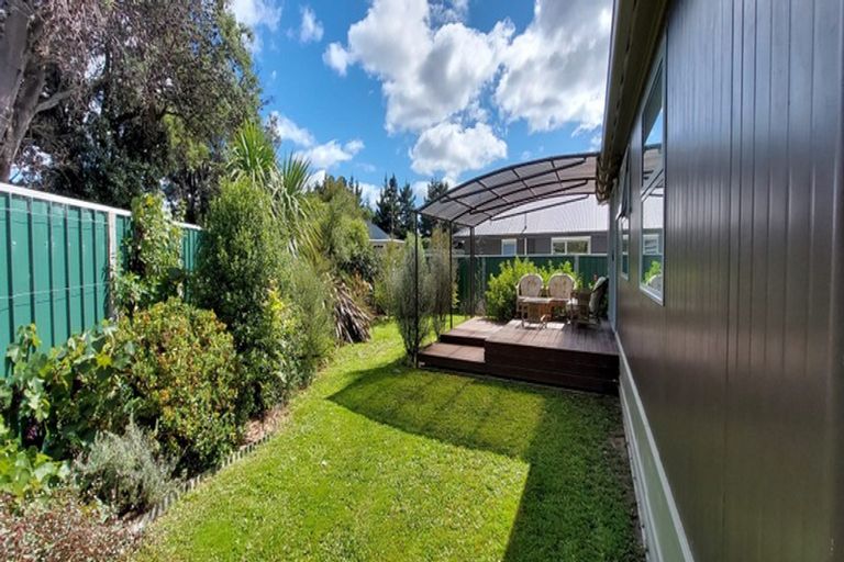 Photo of property in 2 Guthrie Court, Bulls, 4818