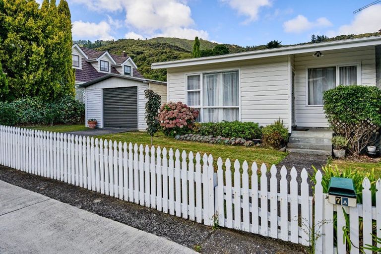 Photo of property in 7a Helvetia Grove, Naenae, Lower Hutt, 5011