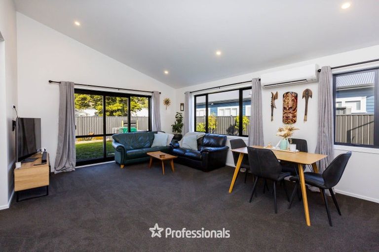 Photo of property in 31 Castletown Street, Wallaceville, Upper Hutt, 5018