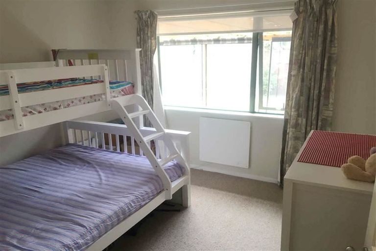 Photo of property in 22 Gendo Avenue, Henderson, Auckland, 0612