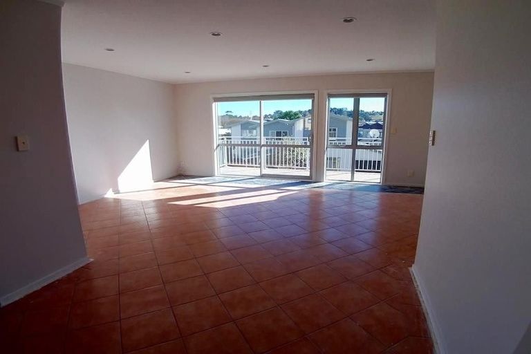 Photo of property in 8/15 Andersons Road, Oteha, Auckland, 0632