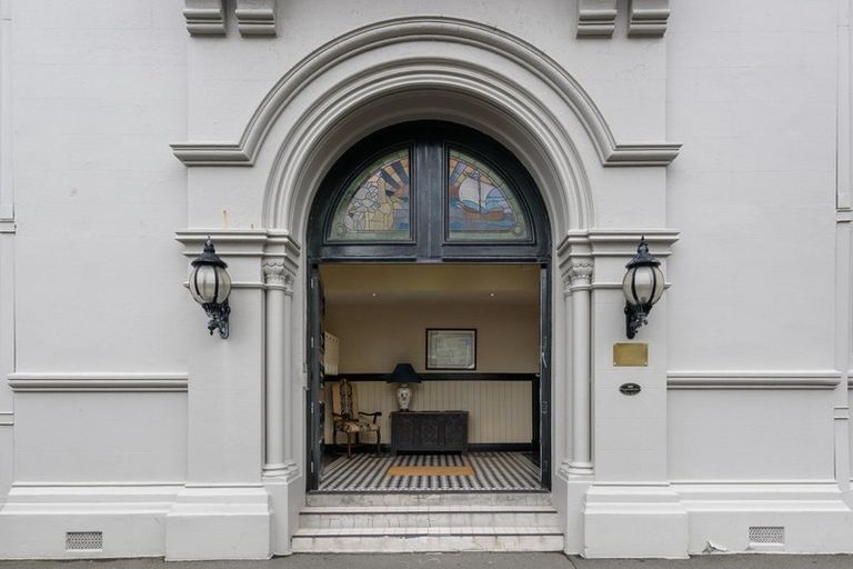 Photo of property in Whitmore Apartments, 7e Stout Street, Wellington Central, Wellington, 6011