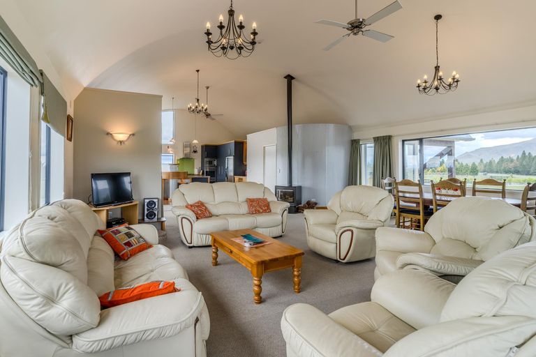 Photo of property in 146 Max Smith Drive, Twizel, 7901