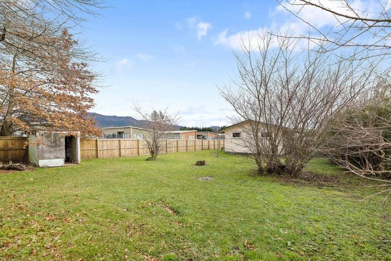 Photo of property in 35 Maria Place, Turangi, 3334