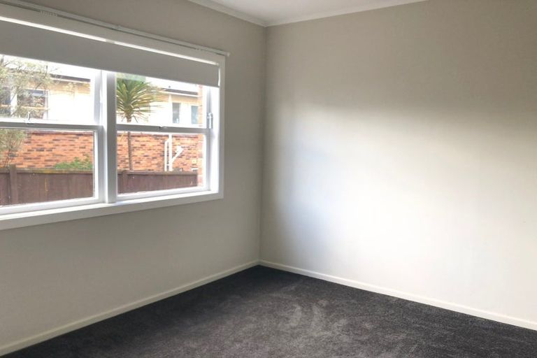 Photo of property in 2/12 Strong Street, St Johns, Auckland, 1072