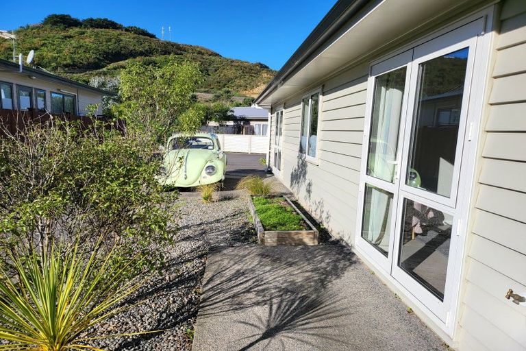 Photo of property in 140 Fraser Avenue, Johnsonville, Wellington, 6037