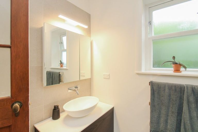 Photo of property in 118 Cashmere Avenue, Khandallah, Wellington, 6035