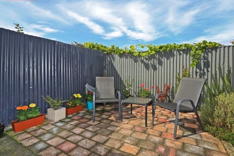 Photo of property in 4/707 Avenue Road East, Parkvale, Hastings, 4122