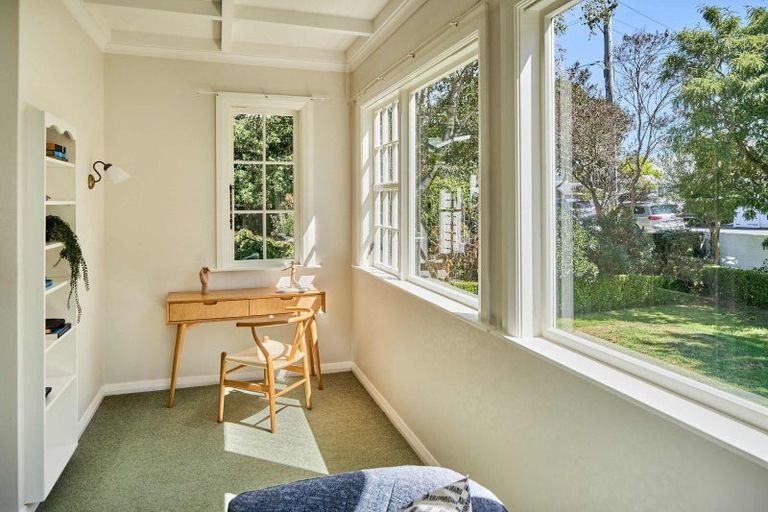 Photo of property in 107 Oroua Street, Eastbourne, Lower Hutt, 5013