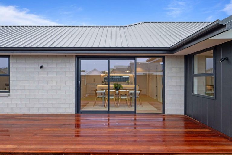 Photo of property in 5 Ferbane Way, Halswell, Christchurch, 8025