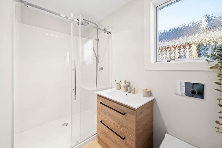 Photo of property in 45 Effingham Street, North New Brighton, Christchurch, 8083