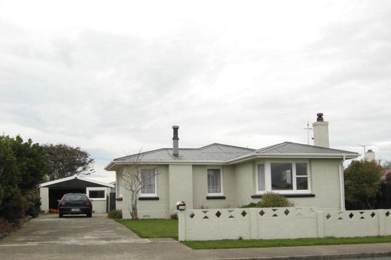 Photo of property in 230 Conyers Street, Strathern, Invercargill, 9812