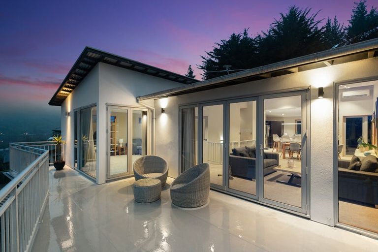 Photo of property in 5 Emerald Lane, Cashmere, Christchurch, 8022