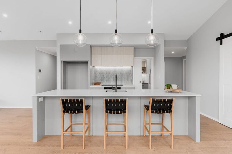 Photo of property in 52 Hugo Shaw Drive, Cambridge, 3434