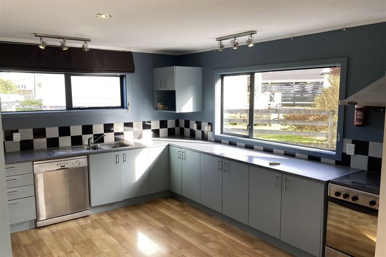 Photo of property in 33 Harrison Street West, Featherston, 5710