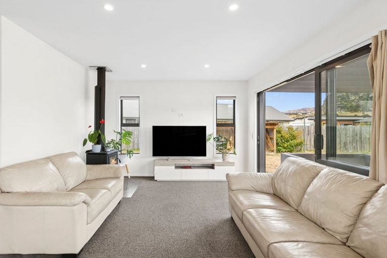 Photo of property in 5 Mallard Street, Albert Town, Wanaka, 9305
