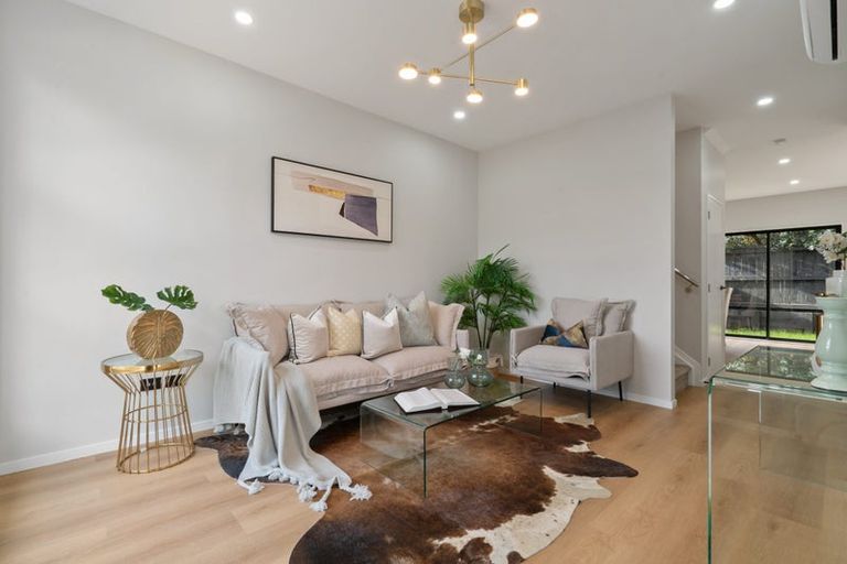 Photo of property in 13b Purata Place, Mangere Bridge, Auckland, 2022