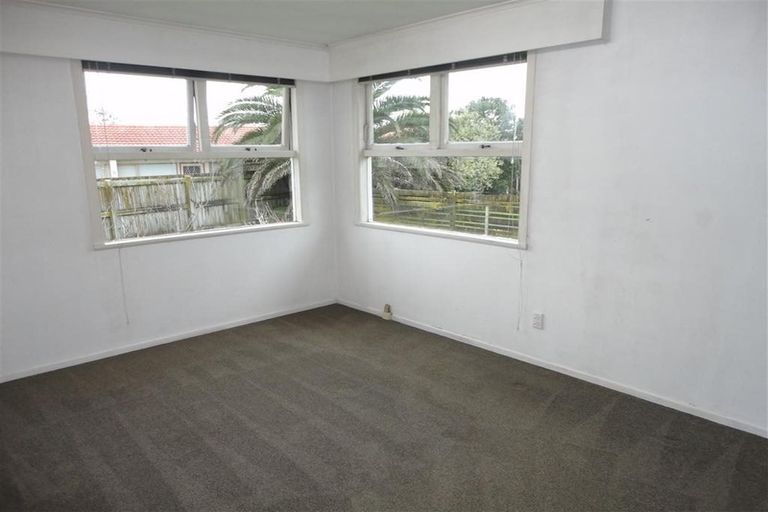 Photo of property in 2/23 Ti Rakau Drive, Pakuranga, Auckland, 2010