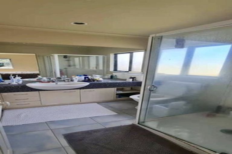 Photo of property in 30 Stellamaris Way, Northpark, Auckland, 2013