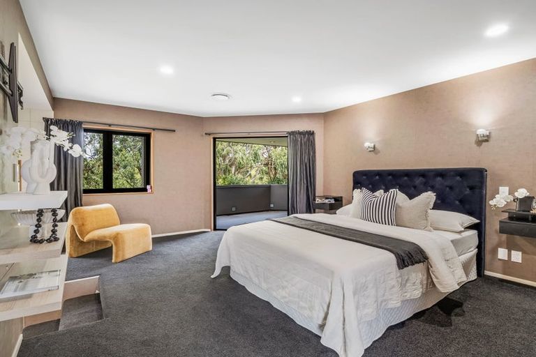 Photo of property in 52 Ruapehu Drive, Fitzherbert, Palmerston North, 4410