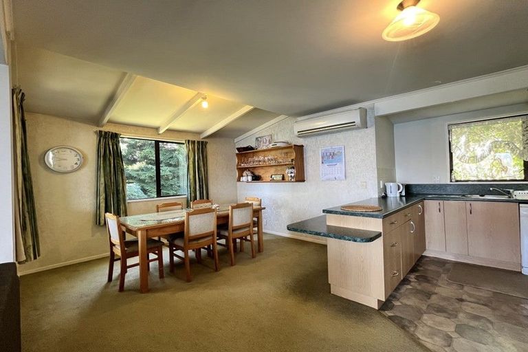 Photo of property in 1 Von Place, Fernhill, Queenstown, 9300