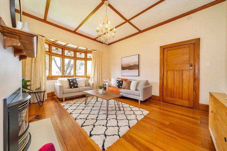 Photo of property in 43 Cuba Street, Petone, Lower Hutt, 5012